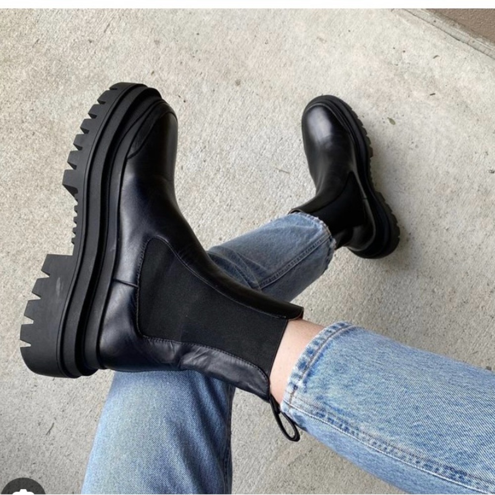Zara Women's Bootie Faux Leather Black Chelsea Boots - Picture 2 of 10